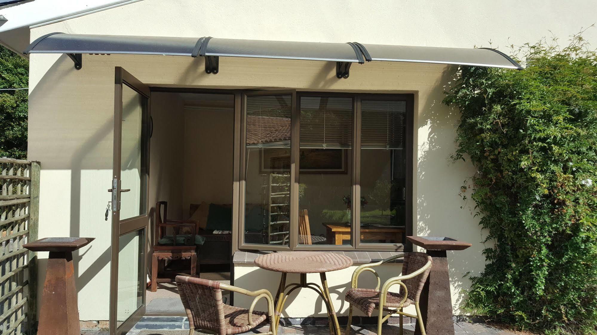 Riverside Cottages คอนสแตนเทีย ภายนอก รูปภาพ