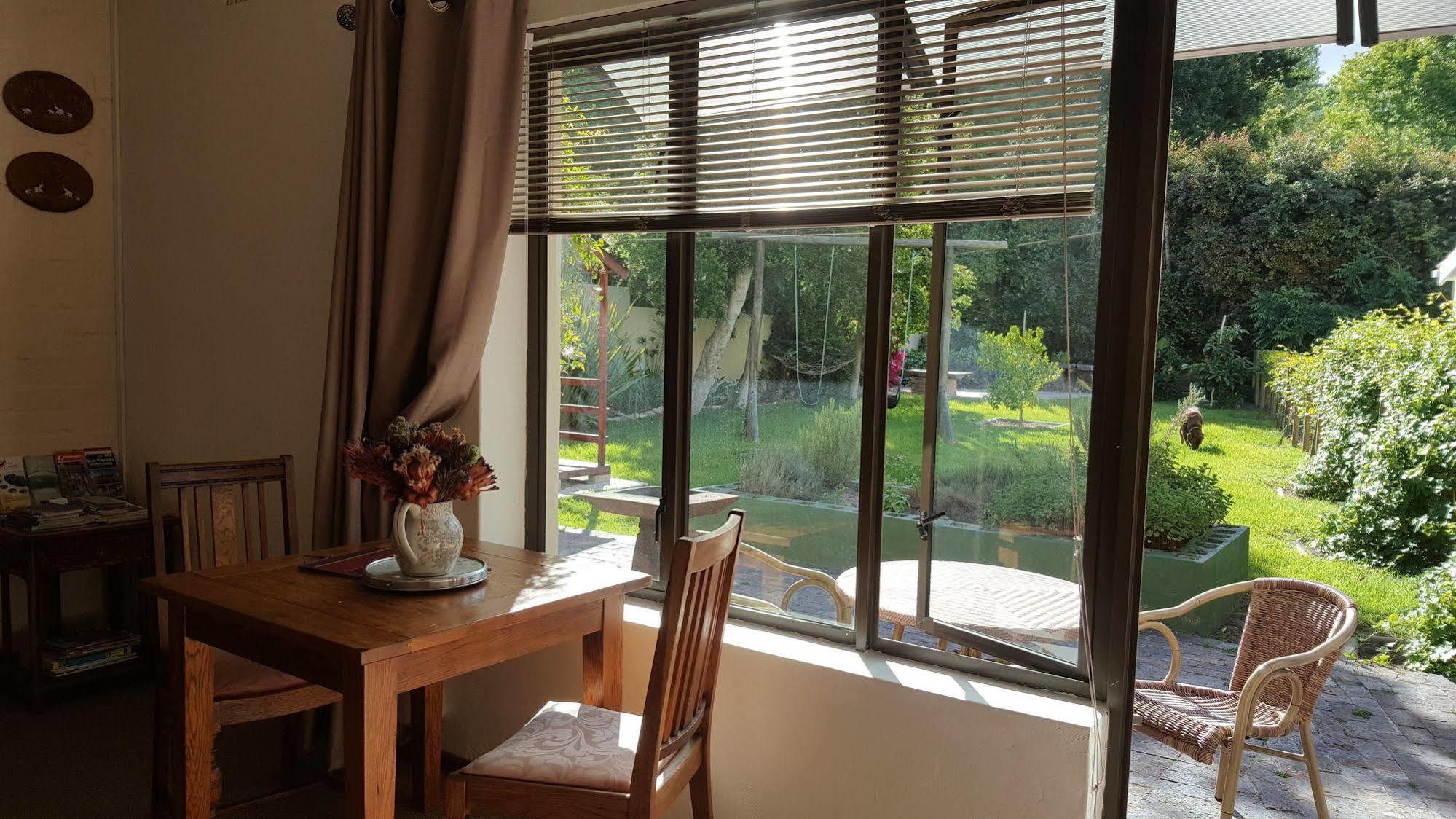 Riverside Cottages คอนสแตนเทีย ภายนอก รูปภาพ